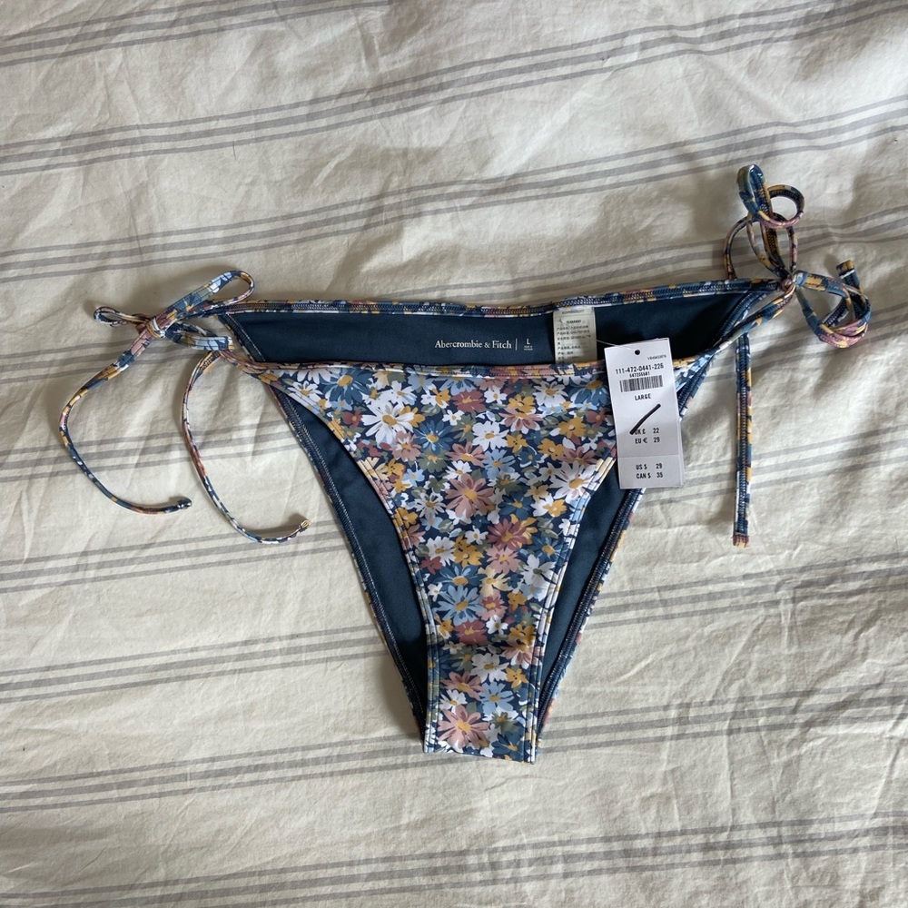 NWT high leg Abercrombie swim bottoms floral